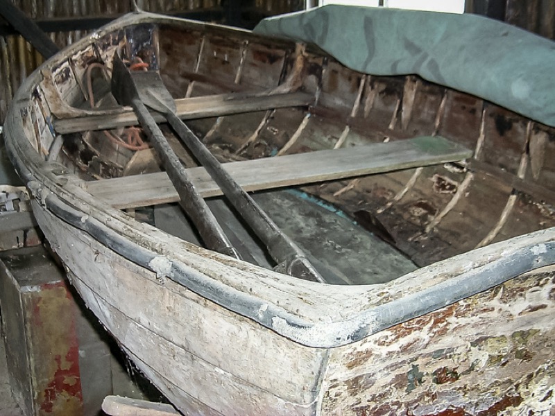 9ft-old-crusty-dinghy